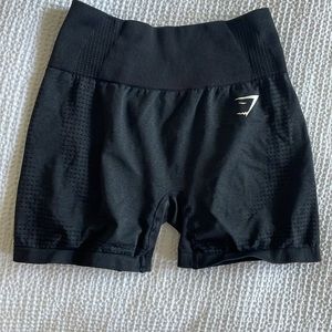 GYMSHARK vital seamless biker shorts! Size small!!